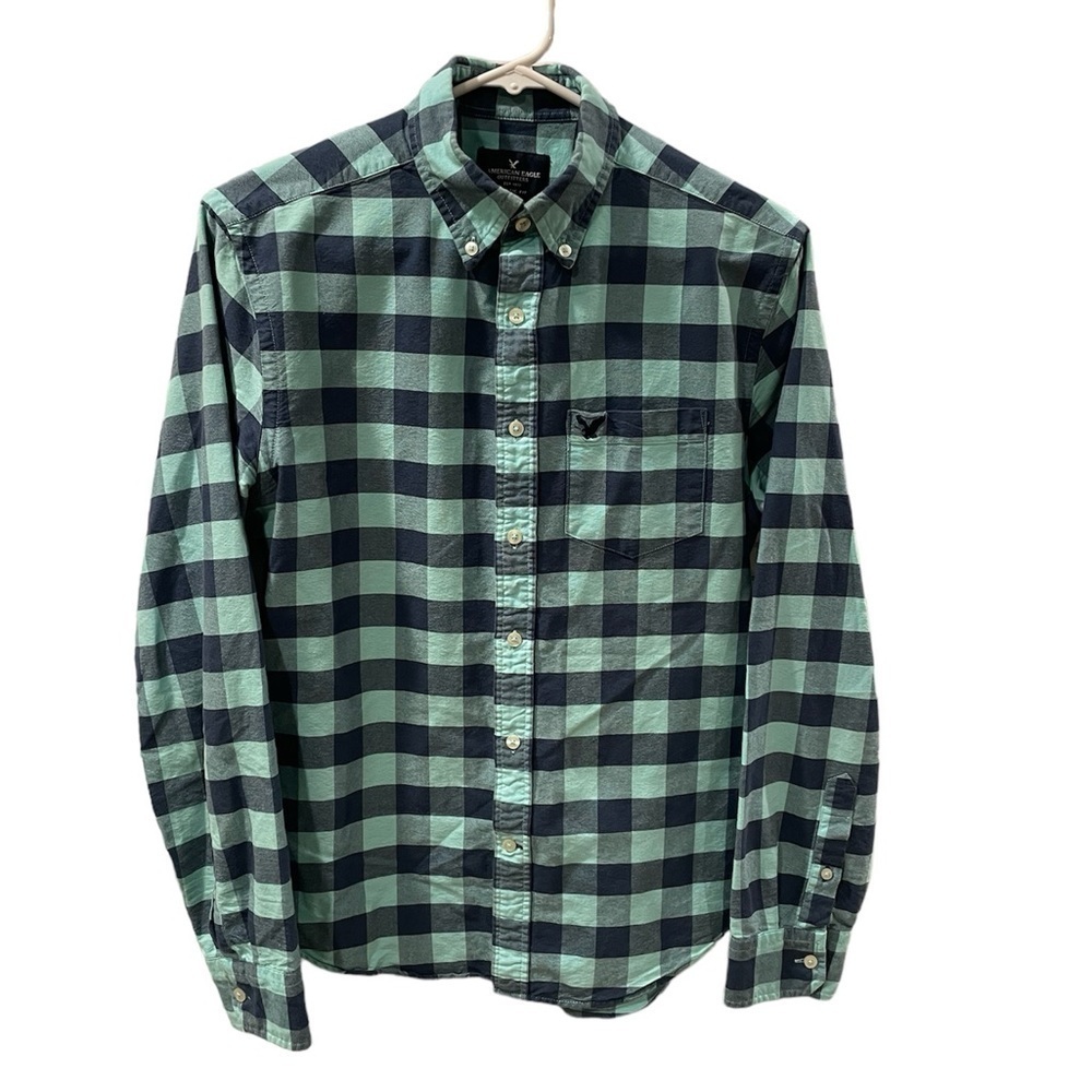 American Eagle Outfitters Green and Blue Plaid Casual Button Down Shirt